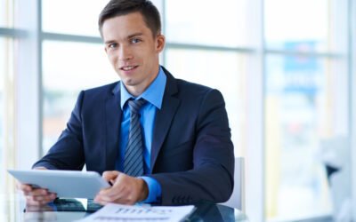 How a Small Business Accountant Canada Helps Your Business Grow